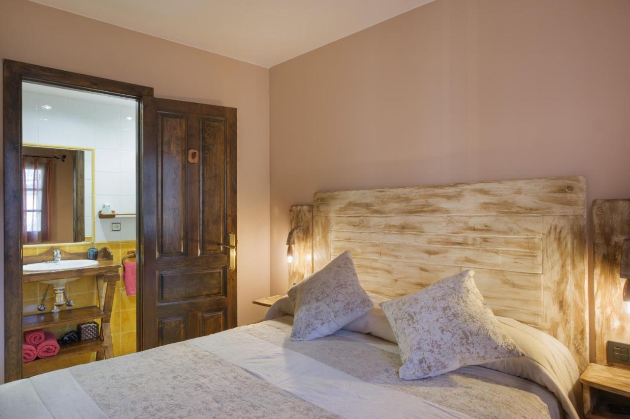 El Rincon De Andrea Habitaciones Biescas  Εξωτερικό φωτογραφία